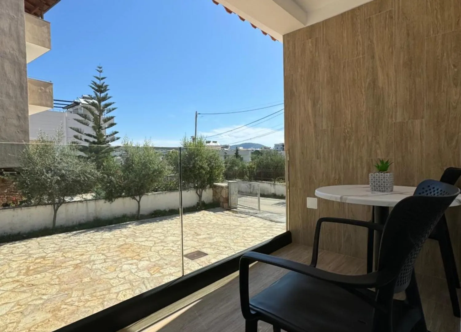 Villa White Ksamil Hotel