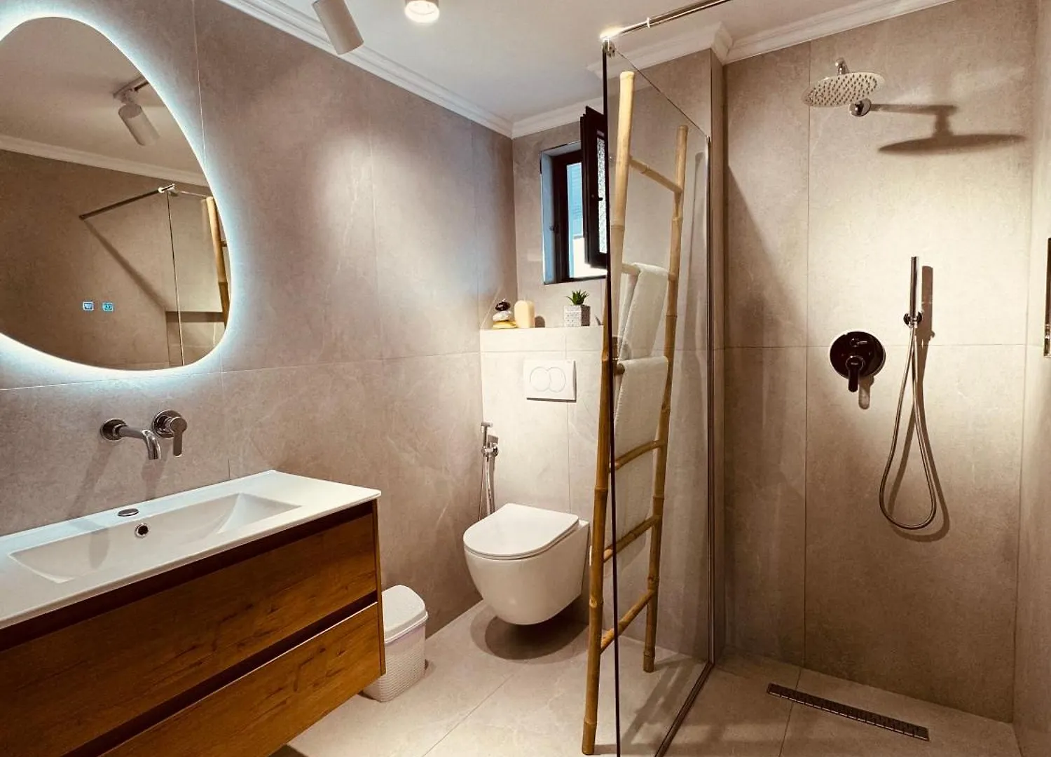 Hotel Villa White Ksamil