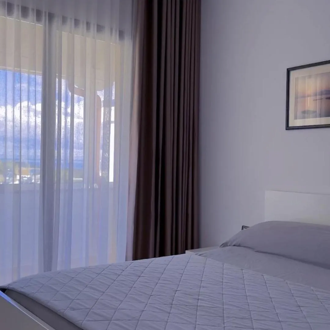 *** Hotel Villa White Ksamil Albania